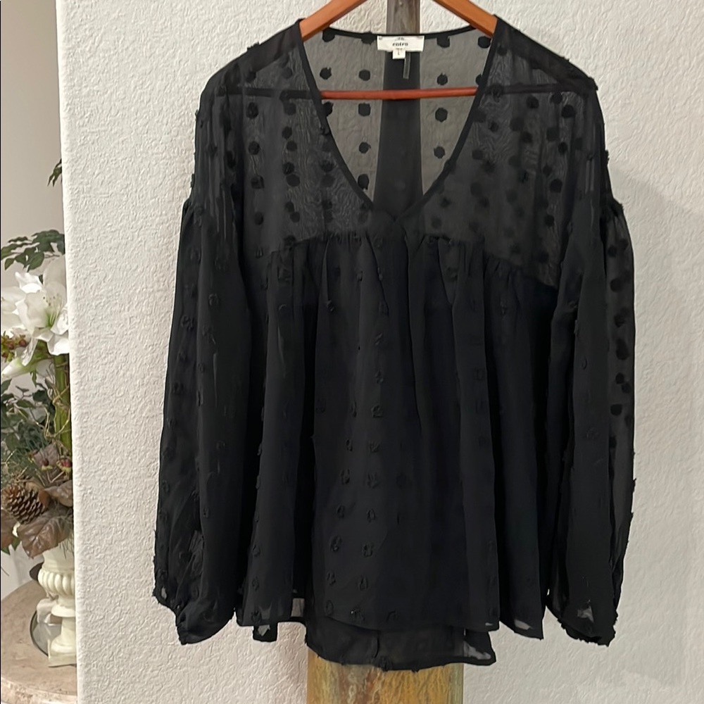 Entro Black Sheer Flutter Sleeve Blouse Gorgeous Top! SZ:L like new - Picture 3 of 14